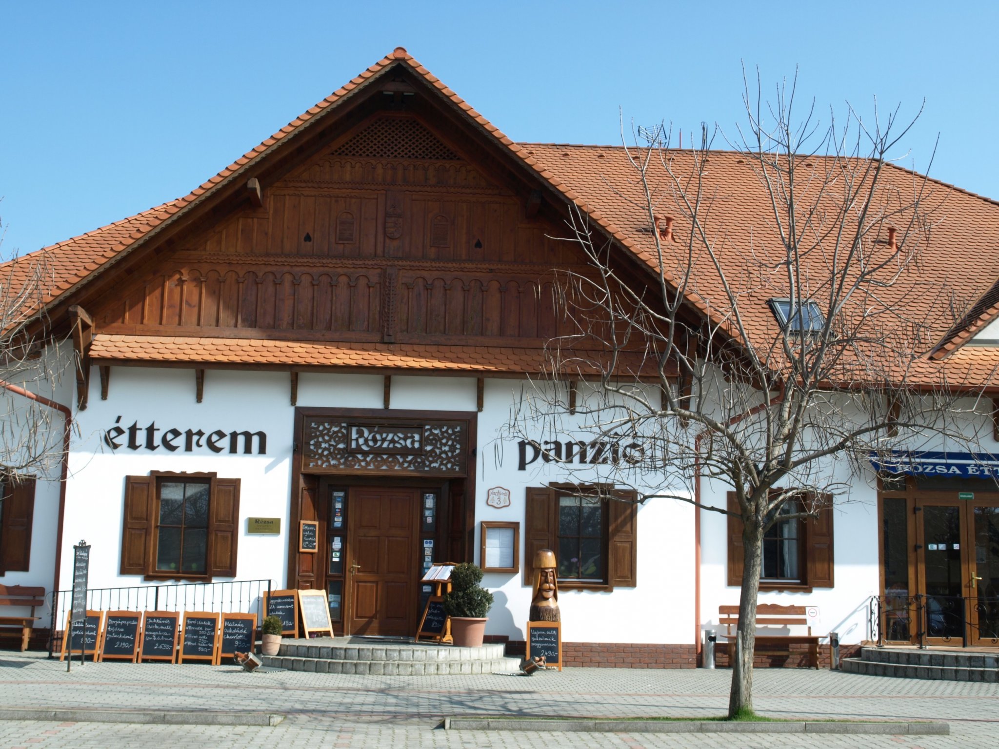 Rózsa Étterem - Panzió