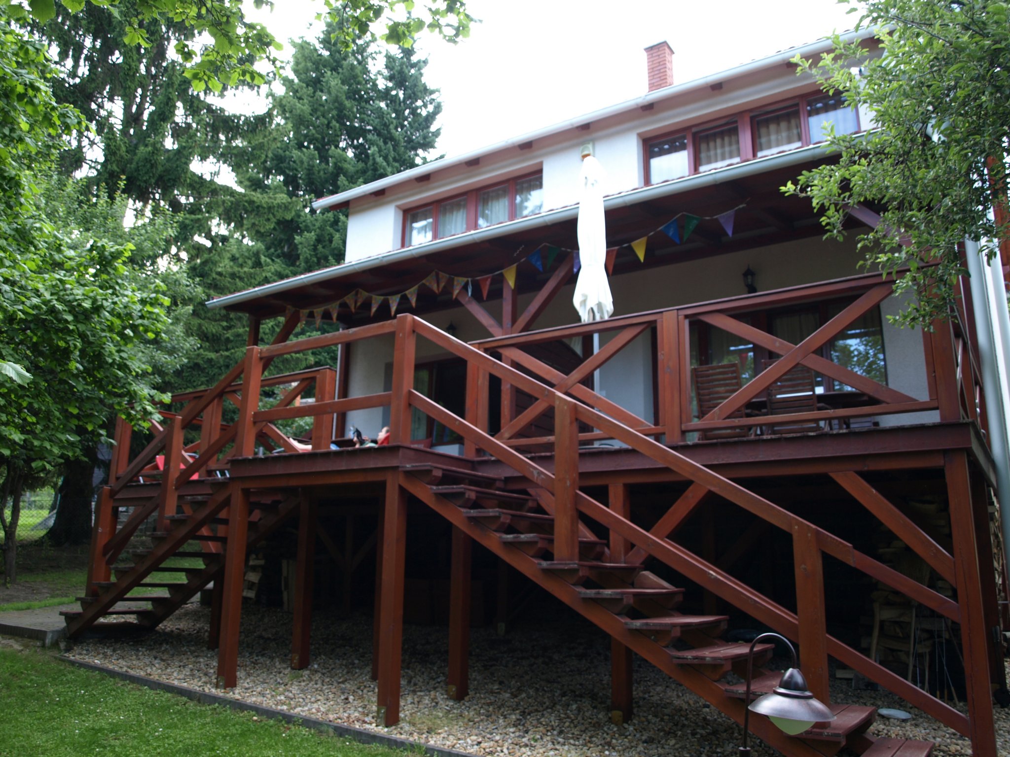 Vörösfenyő Apartmanház